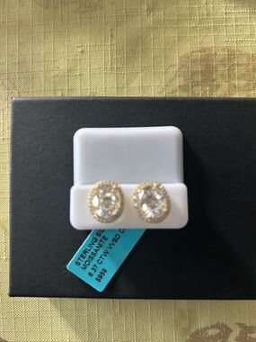 Sterling Silver 925 Gold-Tone OvalMOISSANITE Stud Earrings